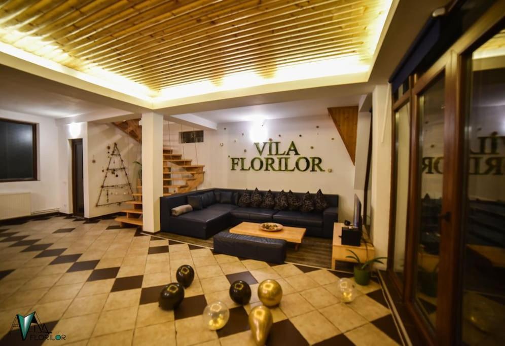 Vila Florilor Busteni Bagian luar foto